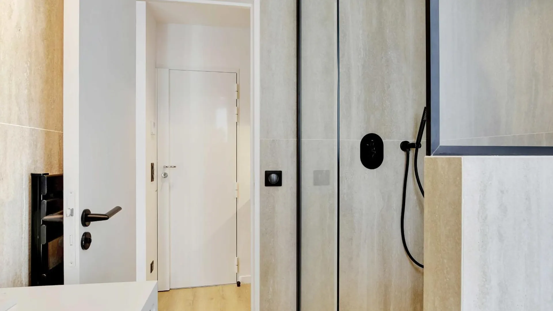 Residence Pelican - Louvre Paris 0*,